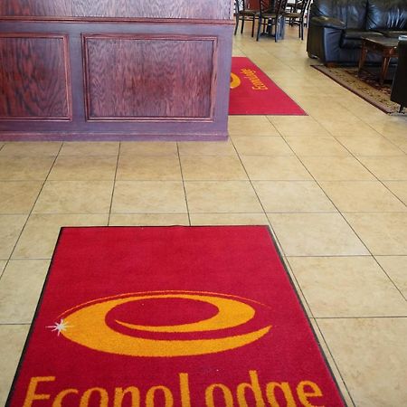 Econo Lodge Inn & Suites Kearney Buitenkant foto