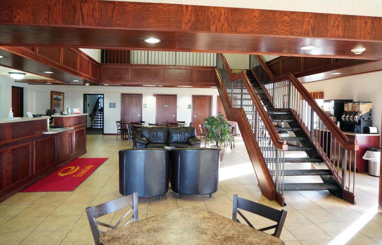 Econo Lodge Inn & Suites Kearney Buitenkant foto