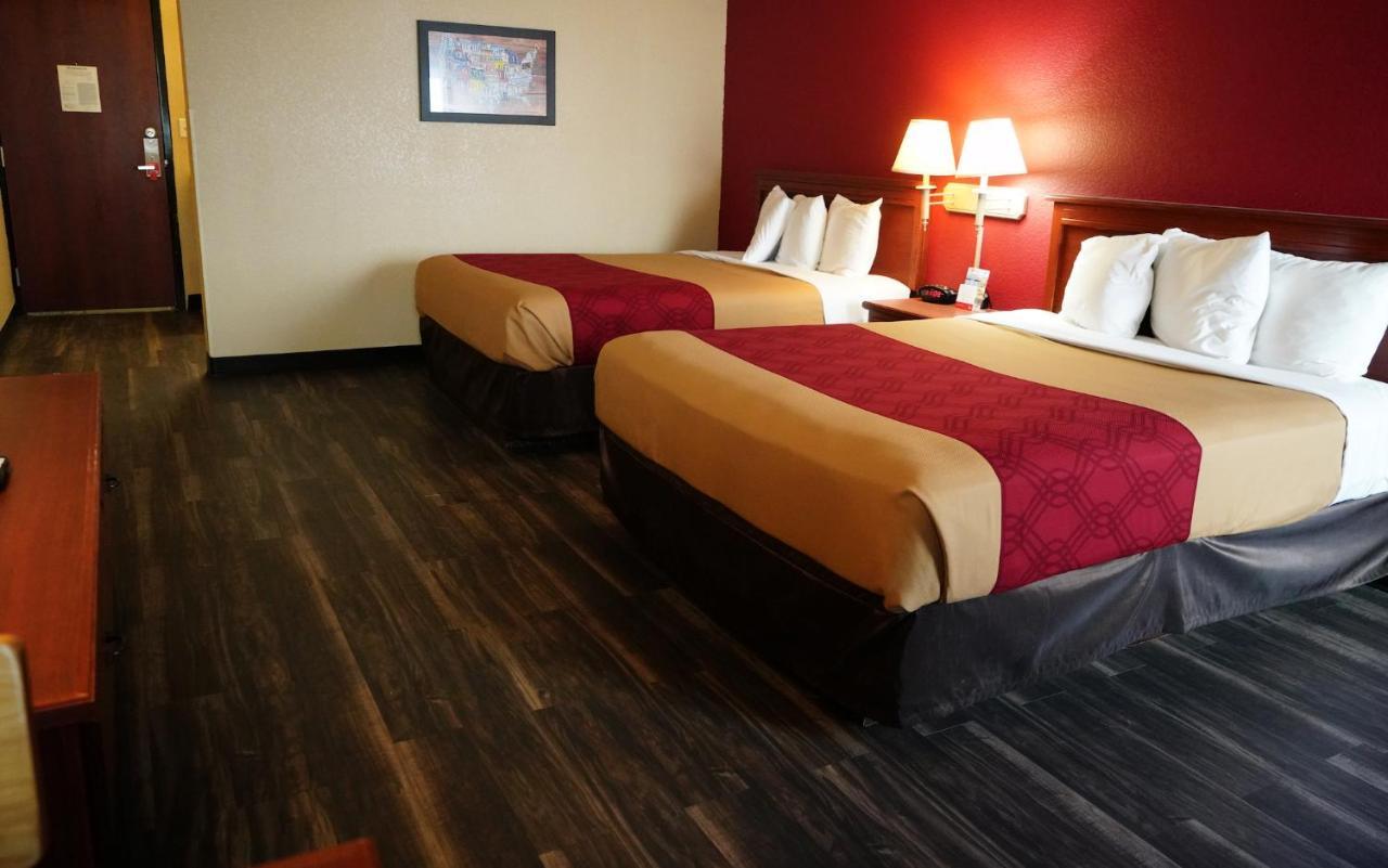 Econo Lodge Inn & Suites Kearney Buitenkant foto
