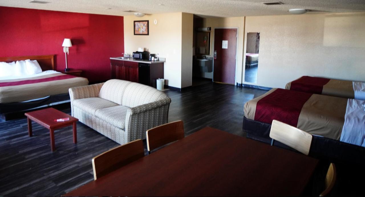 Econo Lodge Inn & Suites Kearney Buitenkant foto