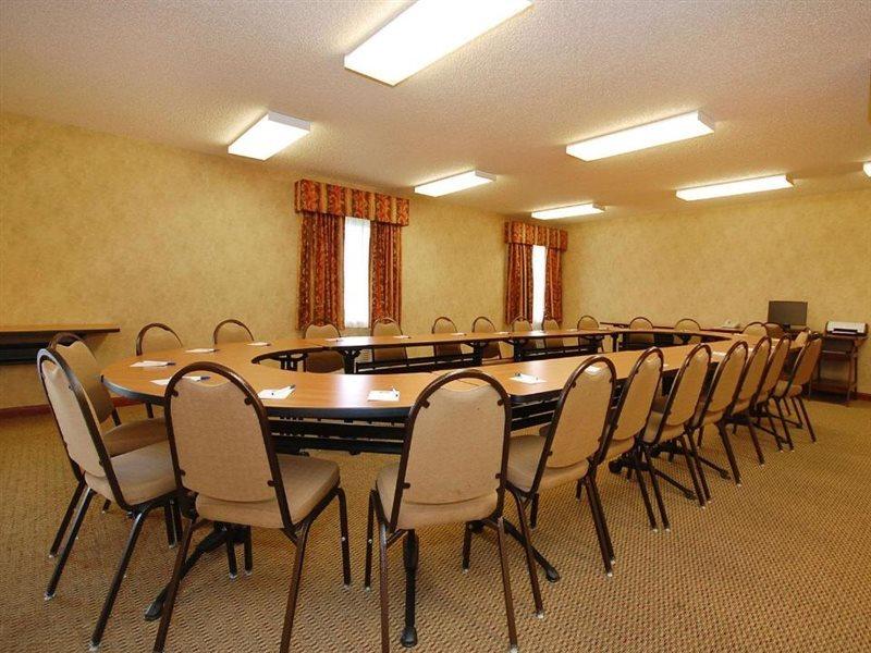 Econo Lodge Inn & Suites Kearney Buitenkant foto