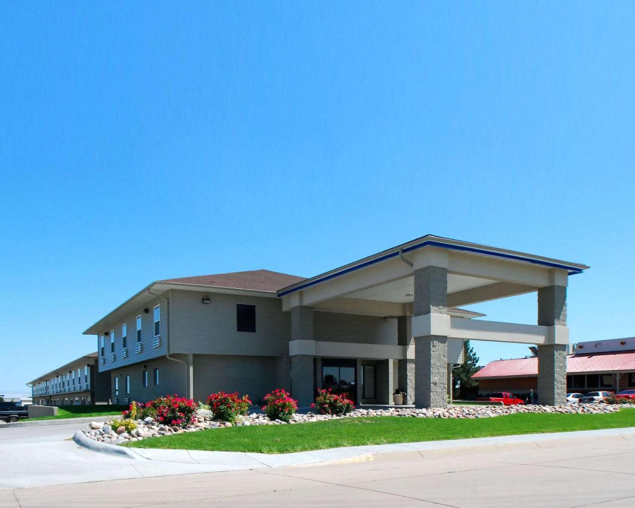 Econo Lodge Inn & Suites Kearney Buitenkant foto